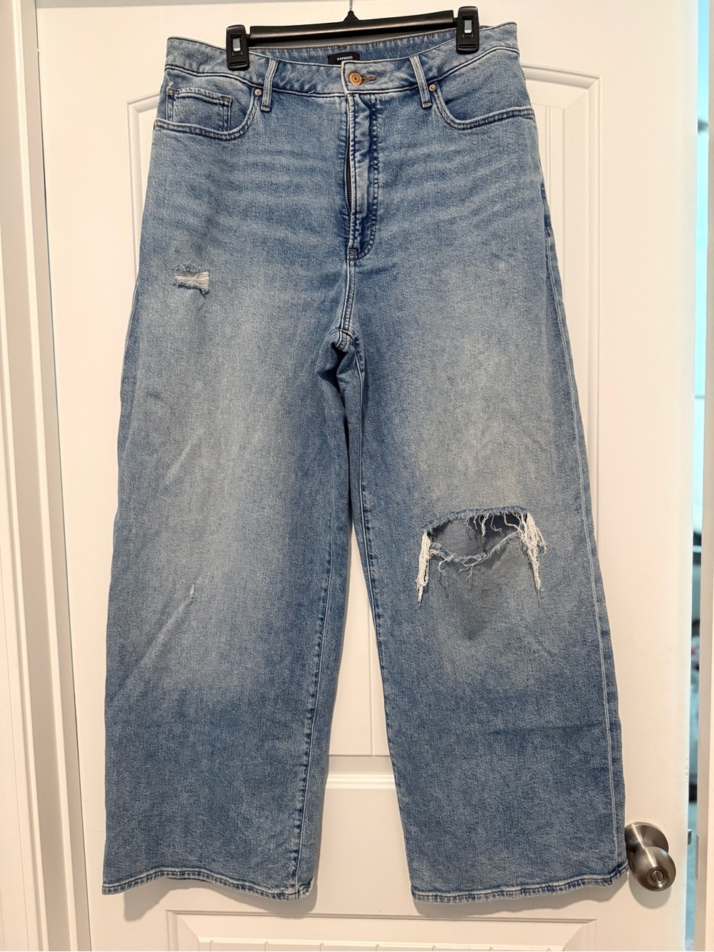 Express Mid - Rise Baggy Wide Leg Jeans - Medium Blue